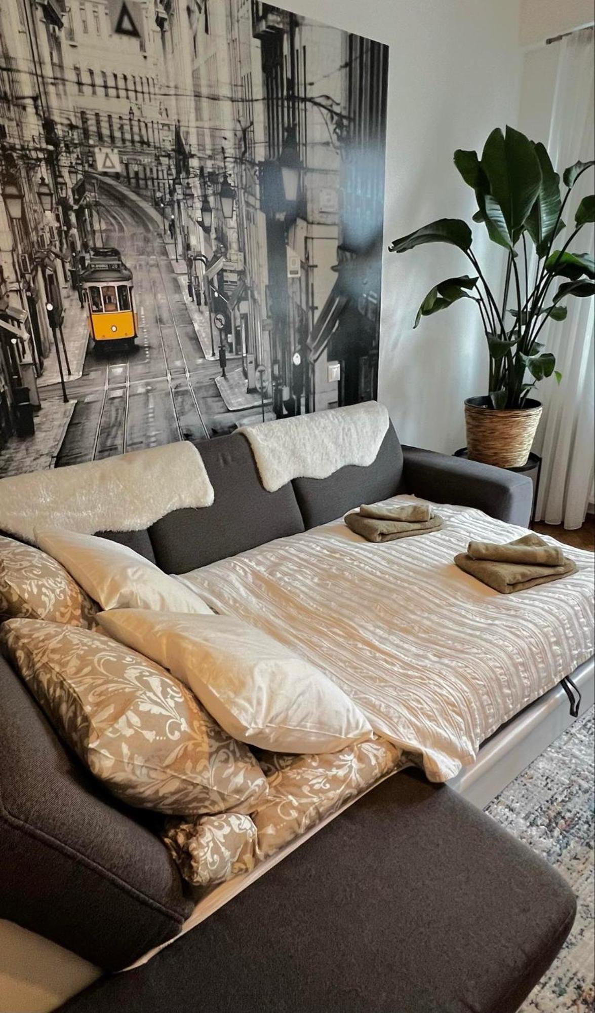 West Budapest Apartman Exterior photo